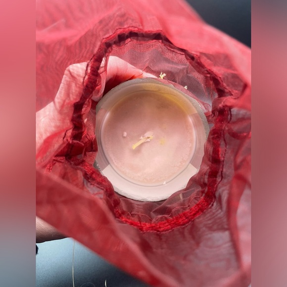 Sanders Ridge Vineyard & Winery Candle - Coconut Lime Verbena - Picture 3 of 6